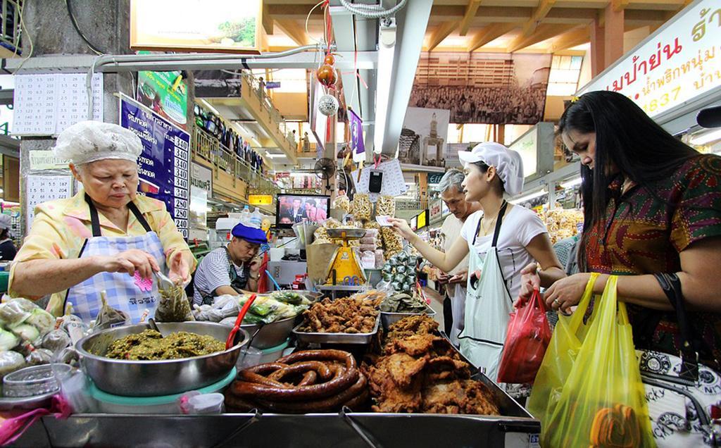 Hotel Centro Cnx Chiang Mai Zewnętrze zdjęcie