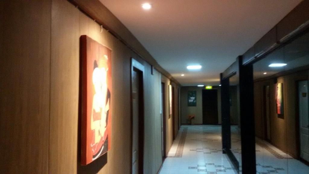 Hotel Centro Cnx Chiang Mai Zewnętrze zdjęcie