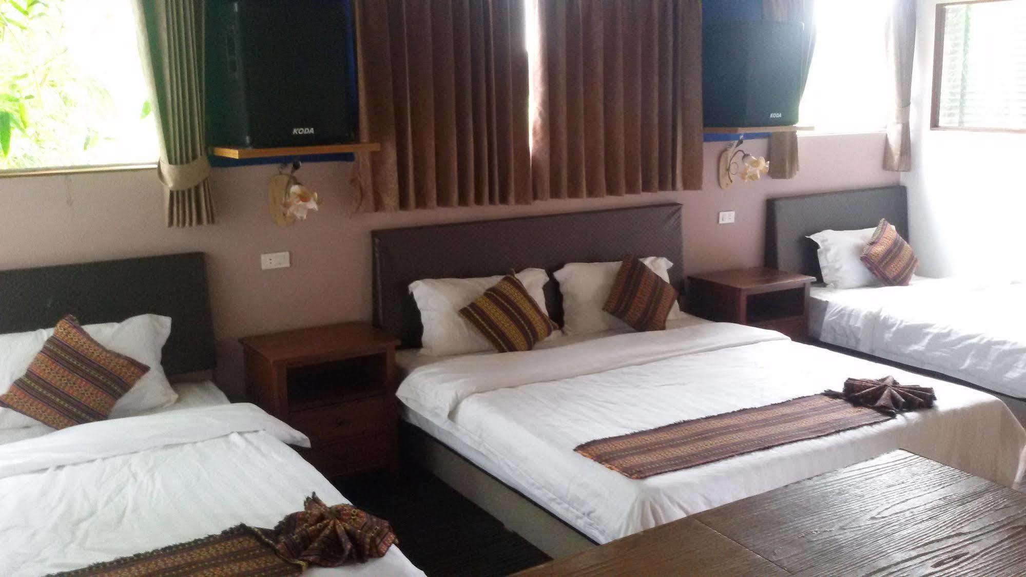Hotel Centro Cnx Chiang Mai Zewnętrze zdjęcie