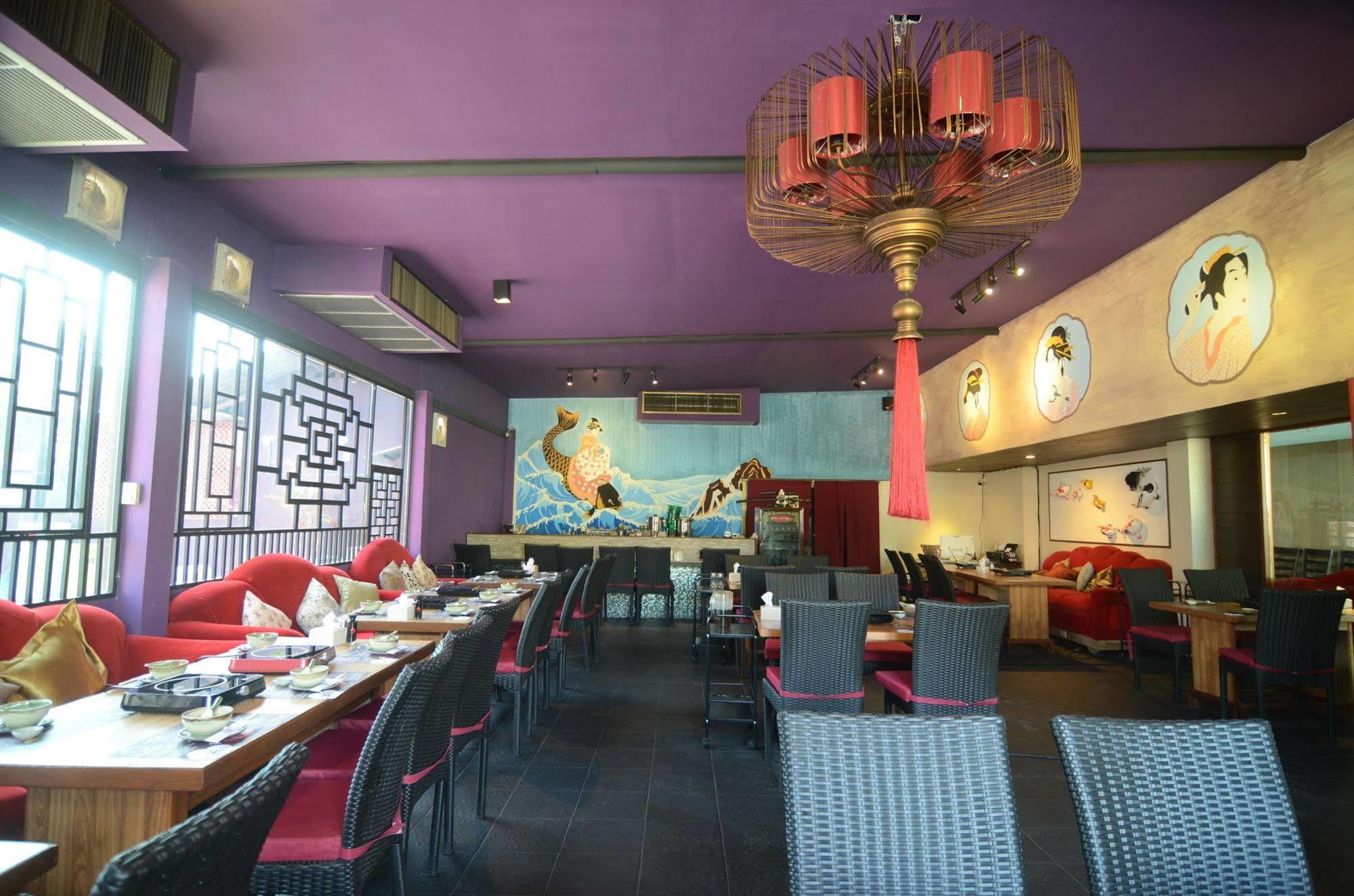 Hotel Centro Cnx Chiang Mai Zewnętrze zdjęcie